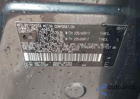 2017 Toyota Rav4 Le z USA, uszkodzony, nr VIN JTMBFREV5HJ705253